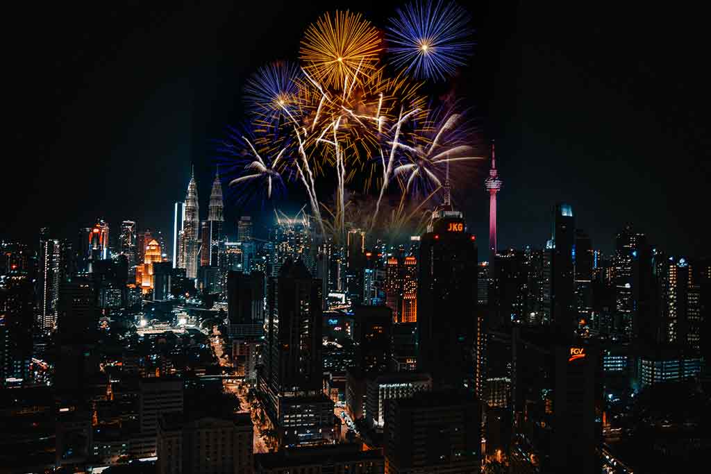 New Years Eve 2025 In Kuala Lumpur Malaysia,Celebration & Fireworks
New Years EVE 2025 Kuala Lumpur Malaysia booking to best hotels, parties dinner,Nye events,countdown firework,packages, best place to celebrate New Year
Best Hotels for New Year's Eve 2025 Kuala Lumpur Malaysia Celebration & Fireworks
