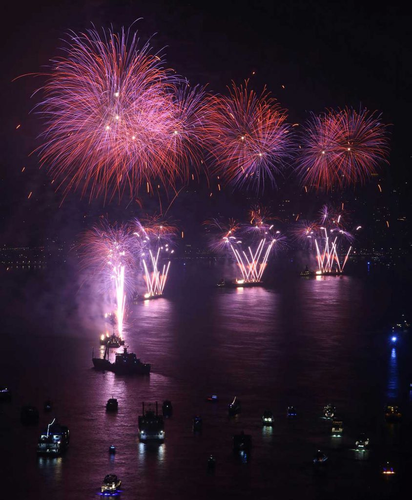 New Years EVE 2025 Hong Kong booking to best hotels, parties dinner,Nye events,countdown firework,packages, best place to celebrate New Year
